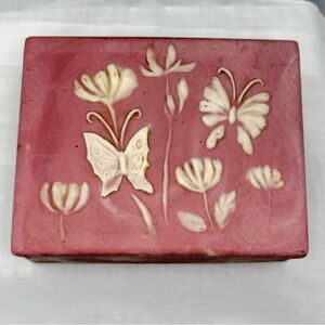 Design Gifts Internatl Pink White Music Box Flowers Butterflies Needs Some Love